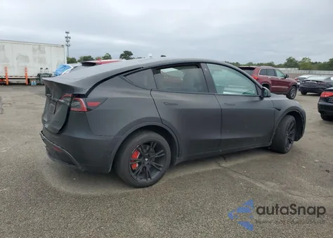2022 Tesla Model Y из США, поврежденный, VIN 7SAYGDEE8NF417629